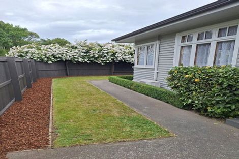 Photo of property in 44 Nortons Road, Avonhead, Christchurch, 8042