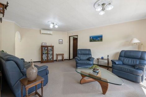 Photo of property in 35 Picton Avenue, Riccarton, Christchurch, 8011