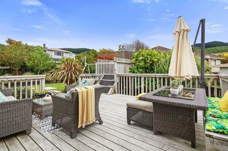 Photo of property in 68 Redwood Avenue, Tawa, Wellington, 5028