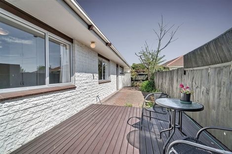 Photo of property in 70 Cutts Road, Russley, Christchurch, 8042