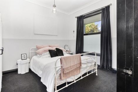 Photo of property in 17 Ferguson Street, Newtown, Wellington, 6021