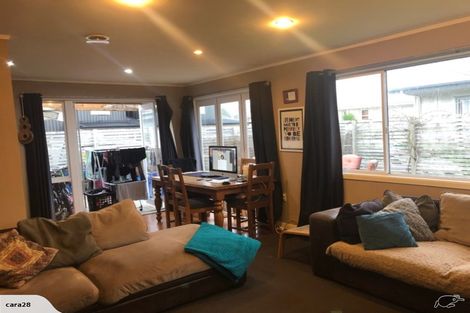 Photo of property in 58 Storey Avenue, Forest Lake, Hamilton, 3200