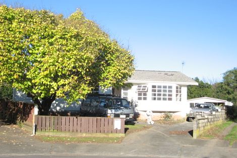 Photo of property in 13 Burlington Place, Manurewa, Auckland, 2102