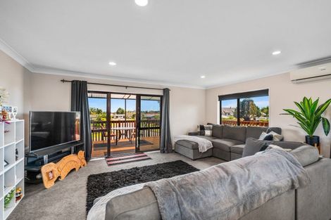 Photo of property in 3 Karepe Lane, Kumeu, 0810