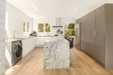 Photo of property in 63 Aorangi Road, Paraparaumu, 5032