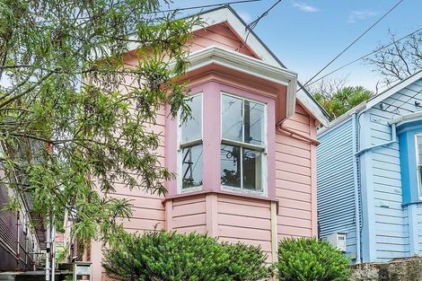 Photo of property in 205 Aro Street, Aro Valley, Wellington, 6021