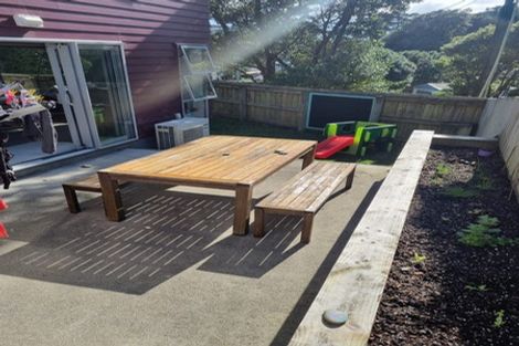 Photo of property in 61u1 Black Rock Road, Newlands, Wellington, 6037