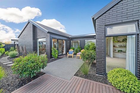 Photo of property in 10 Kinnerton Lane, Casebrook, Christchurch, 8051