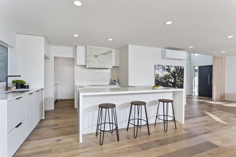 Photo of property in 1/8 Omana Road, Milford, Auckland, 0620