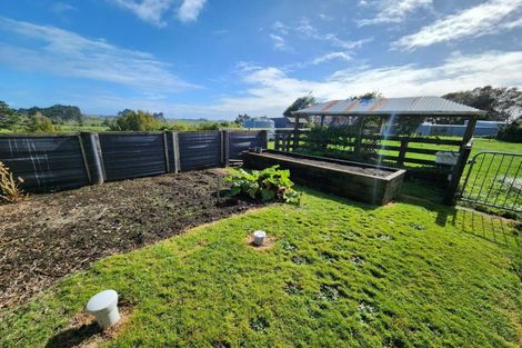 Photo of property in 254a Mountain Road, Lepperton, New Plymouth, 4373