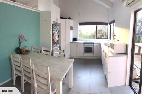Photo of property in 32 Killarney Avenue, Torbay, Auckland, 0630