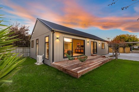 Photo of property in 98a Willryan Avenue, New Brighton, Christchurch, 8083