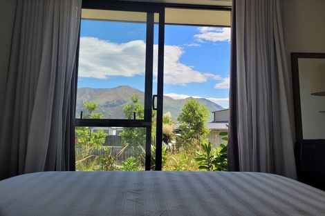 Photo of property in 11 Mcleod Avenue, Wanaka, 9305