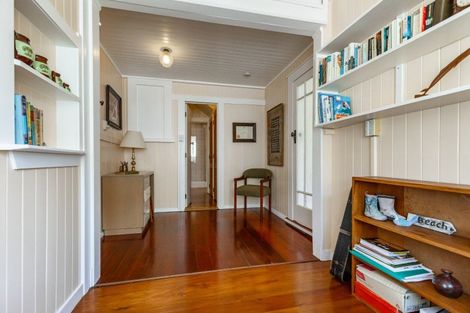 Photo of property in 2 Rattray Street, Devonport, Auckland, 0624