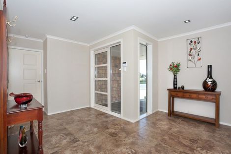 Photo of property in 39 Pukepapa Road, Marton, 4710