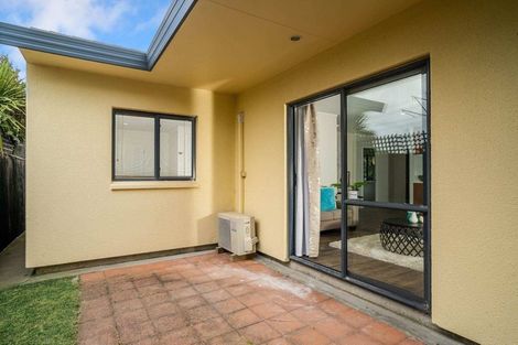 Photo of property in 13 Neta Grove, Henderson, Auckland, 0612