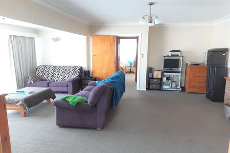 Photo of property in 17 Paterson Avenue, Pukekohe, 2120