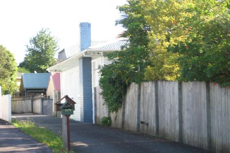 Photo of property in 5 Willerton Avenue, New Lynn, Auckland, 0600