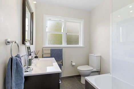 Photo of property in 9 Huia Grove, Elderslea, Upper Hutt, 5018