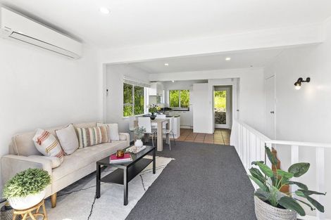 Photo of property in 1a Sandhurst Way, Crofton Downs, Wellington, 6035
