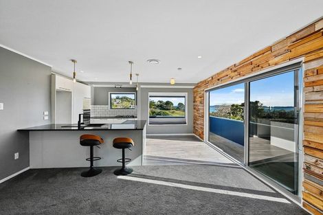 Photo of property in 1291 Whangaparaoa Road, Army Bay, Whangaparaoa, 0930