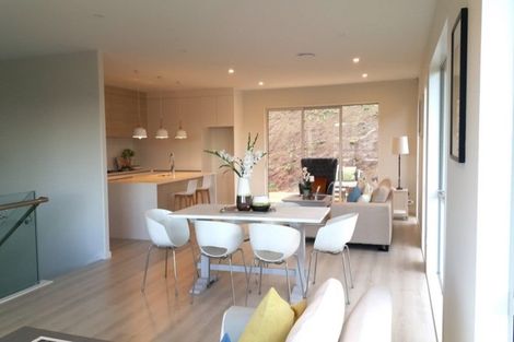 Photo of property in 98 Godfrey Drive, Orewa, 0931