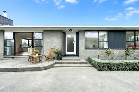 Photo of property in 27 Boston Avenue, Hornby, Christchurch, 8042