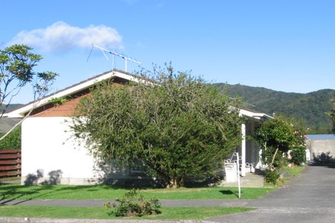 Photo of property in 15 Kaponga Street, Wainuiomata, Lower Hutt, 5014