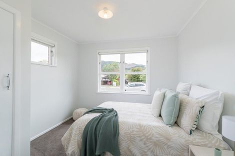 Photo of property in 6 Ruru Crescent, Heretaunga, Upper Hutt, 5018