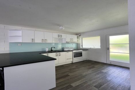 Photo of property in 3/19a Verbena Road, Birkdale, Auckland, 0626