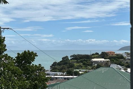 Photo of property in 3/12 Thornley Street, Titahi Bay, Porirua, 5022