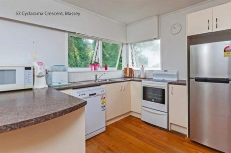 Photo of property in 53 Cyclarama Crescent, Massey, Auckland, 0614
