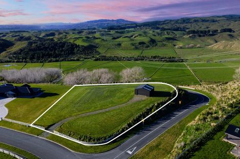 Photo of property in 152 Kingsdale Park Drive, Aokautere, 4471