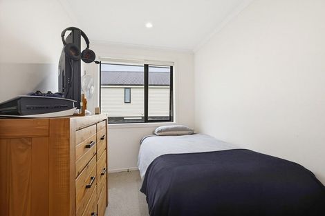 Photo of property in 15 Holystone Road, Whitby, Porirua, 5024