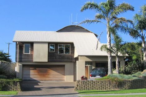 Photo of property in 299 Oceanbeach Road, Mount Maunganui, 3116
