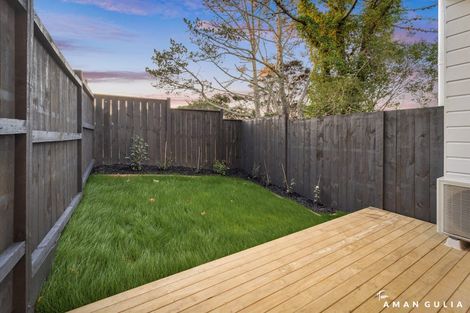 Photo of property in 93 Woodglen Road, Glen Eden, Auckland, 0602