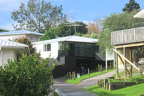 Photo of property in 40 Lilburn Crescent, Massey, Auckland, 0614