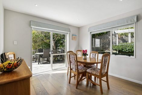 Photo of property in 7 Bushglen Court, Browns Bay, Auckland, 0630