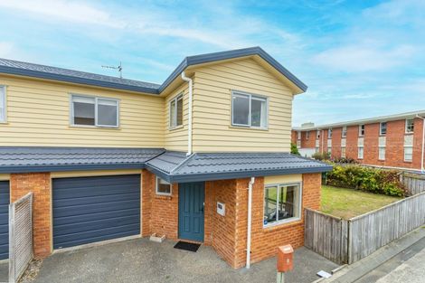 Photo of property in 2 Pohutukawa Grove, Titahi Bay, Porirua, 5022
