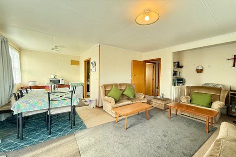 Photo of property in 9 Gray Avenue, Te Puke, 3119