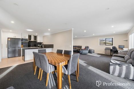 Photo of property in 6 Jack Vaughan Grove, Wainuiomata, Lower Hutt, 5014