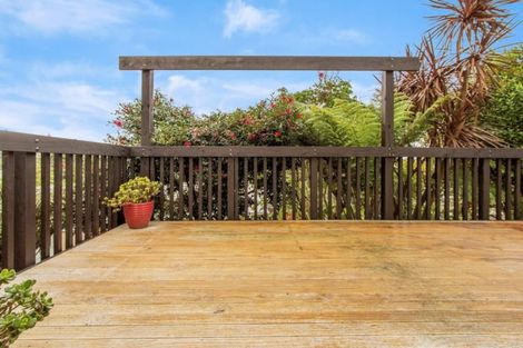 Photo of property in 14 Glenfinn Place, Massey, Auckland, 0614