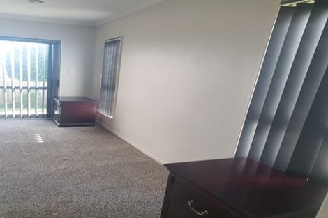 Photo of property in 12a Orams Road, Hillpark, Auckland, 2102