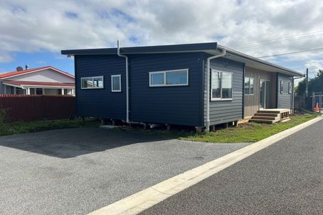 Photo of property in 33 Keepa Street, Levin, 5510