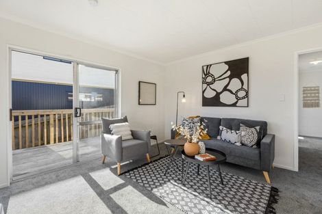 Photo of property in 25 Tawa Road, Te Atatu Peninsula, Auckland, 0610