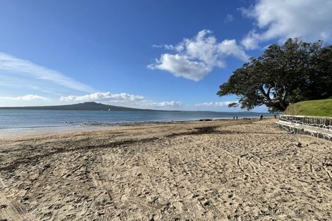 Photo of property in 23 Hanlon Crescent, Narrow Neck, Auckland, 0624
