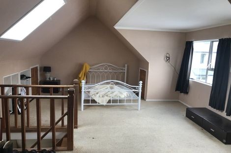 Photo of property in 2/12 Cardall Street, Newtown, Wellington, 6021