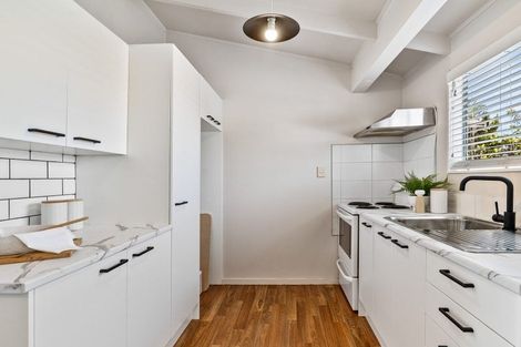 Photo of property in 2/35 Station Road, Te Kamo, Whangarei, 0112