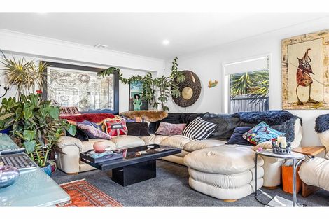 Photo of property in 20 Linkwater Way, Parklands, Christchurch, 8083