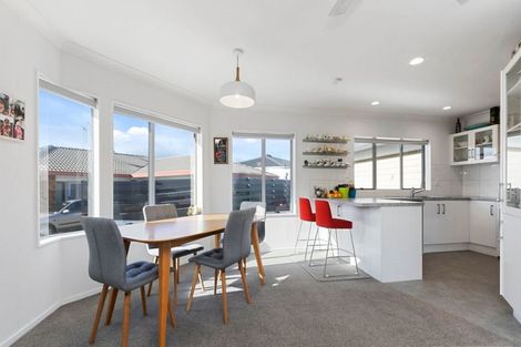 Photo of property in 304 Otumoetai Road, Otumoetai, Tauranga, 3110